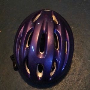 Bicycle helmet
